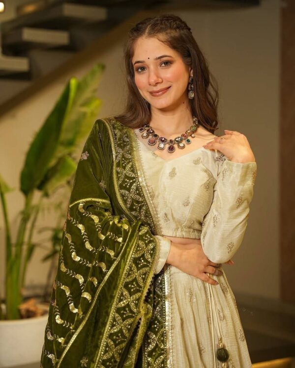stylist lehanga - Image 2